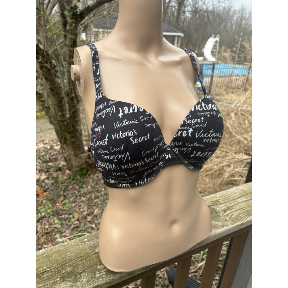 Victoria's Secret Black Logo T-Shirt Push Up Bra Size 32DDD
